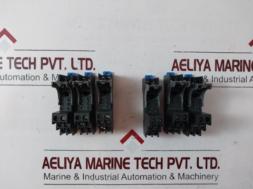 Lot Of 6X Idec Sj2S-07L Relay Base Socket