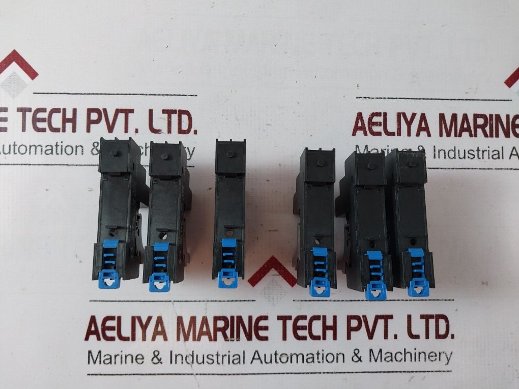 Lot Of 6X Idec Sj2S-07L Relay Base Socket
