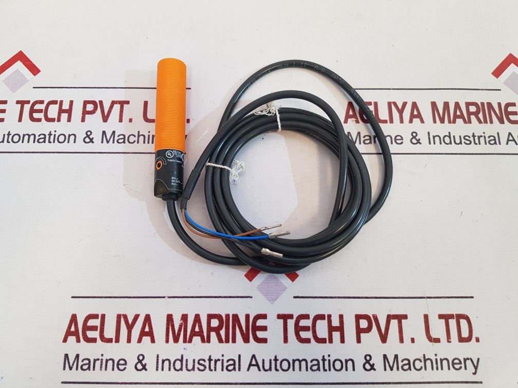 Ifm Electronic Kg-3008-bpkg/Ni Proximity Switch Sensor
