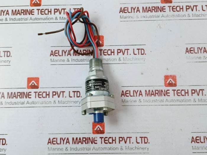 Itt Industries 115P1C3-1705 Pressure Switch 12 Psi Max 125/250 Vac
