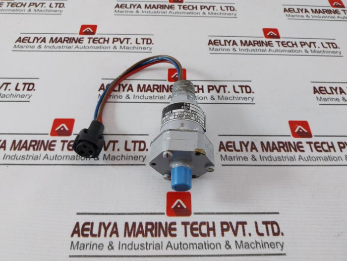 Itt Neo-dyn 115P2S2304 Pressure Switch 125/250 Vac 100Psig