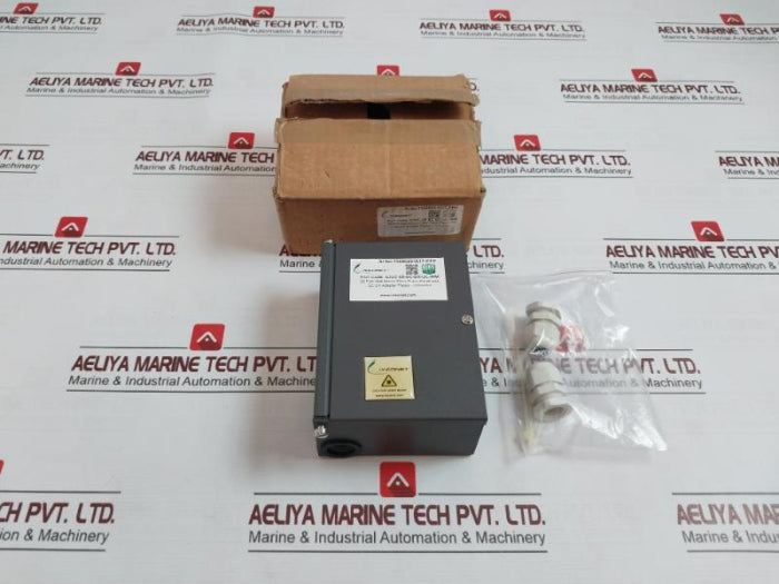 Iveonet Iliuc-08-sc-dx-ul-wm 08 Port Wall Mount Fiber Patch Panel