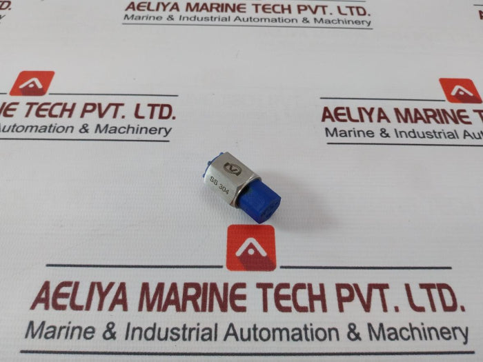 ivi-5454240-adapter-1-4-inch-fnpt-to-1-4-inch-mbsp-ss-304