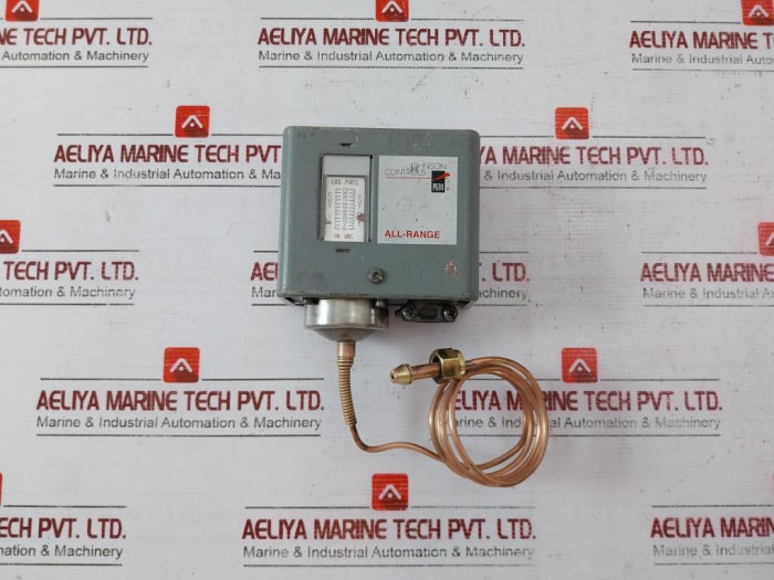 Johnson Controls P70Ca-1 Low Pressure Controller 125Va, 120/600Vac 57.5Va, 120/300Vdc