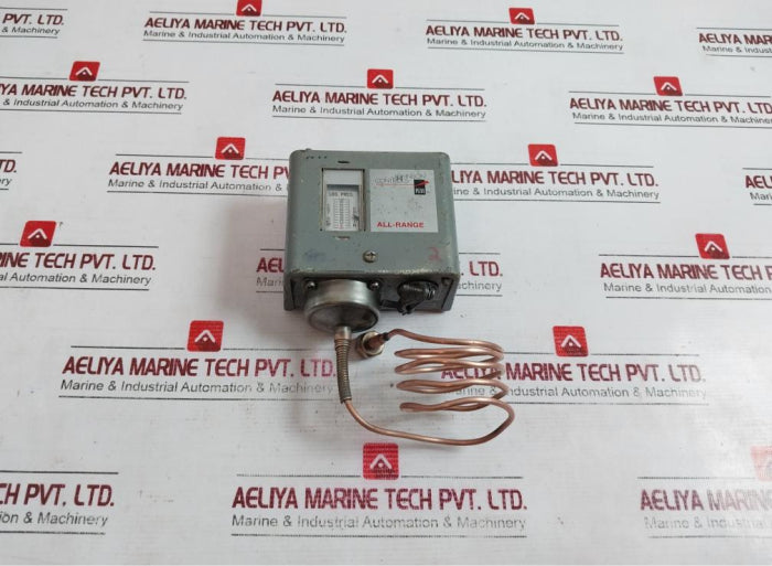 Johnson Controls P70Ca-1 Low Pressure Controller 208/240Vac 125Va, 120/600Vac