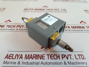 Johnson Controls P74Ea-9701 Pressure Control 1-4 Bar