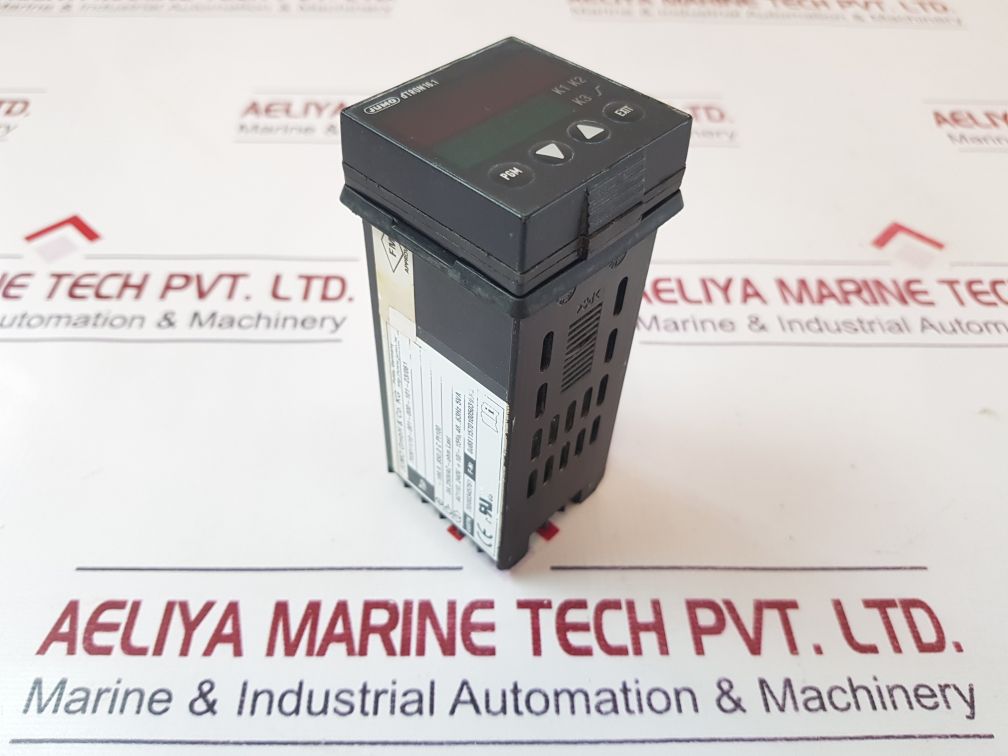 Jumo 703011/10-001-000-101-23/061 Temperature Regulator