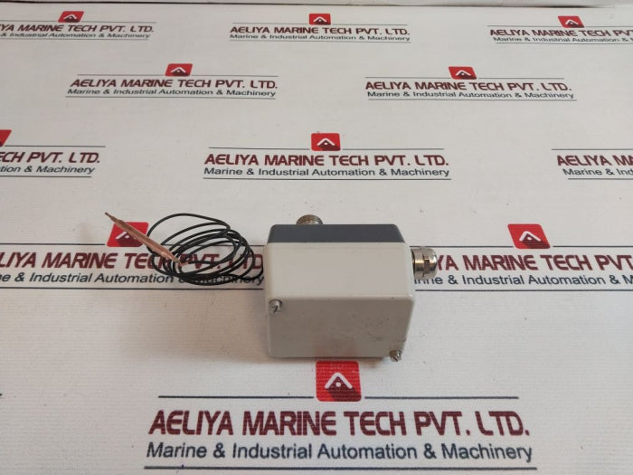 Jumo Athf-se-2 Temperature Controller 