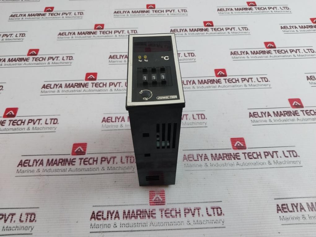 Jumo Tron Hrow-48/Di.D3.1B Temperature Regulator 220V 50/60Hz 