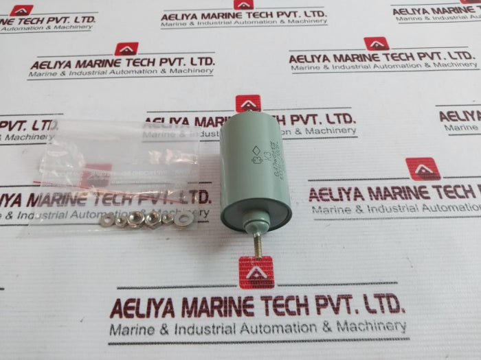 K3 Capacitor 0,47MkՓ±10%