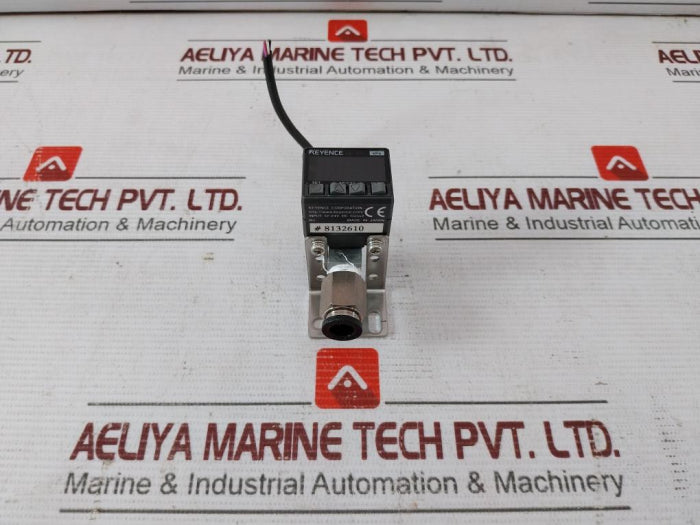 Keyence Ap-c30 Digital Pressure Sensor 12-24Vdc 8132610