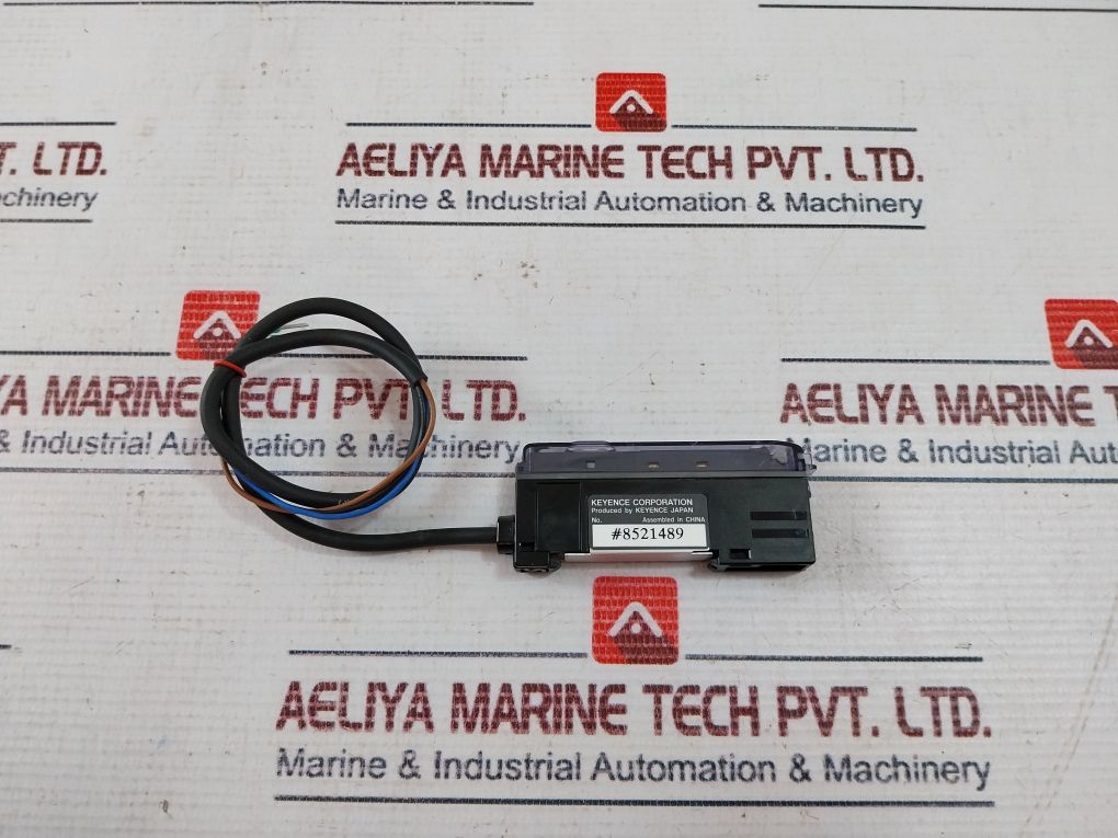 Keyence Fs-v11P Fiber Optic Amplifier Sensor 8521489 Class 2