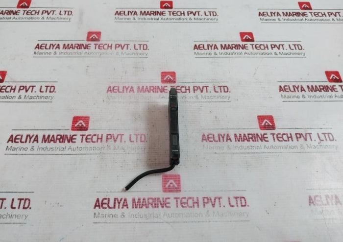 Keyence Lv-11Sap Laser Sensor Main Amplifier Unit 12-24Vdc