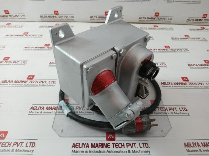 Killark Ugfi20Ad Acceptor-receptacle Interlocked With Switch 120Vac