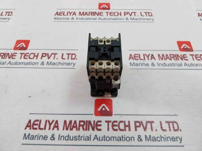 Klockner-moeller Dil R 22 Contactor Relay 240V 60Hz