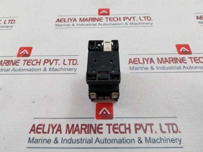 Klockner-moeller Dil R 22 Contactor Relay 240V 60Hz