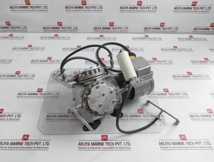 Knf Neuberger Pm19378-026.0 Diaphragm Vacuum Pump 01594078 16 A-4H/110-130V-
