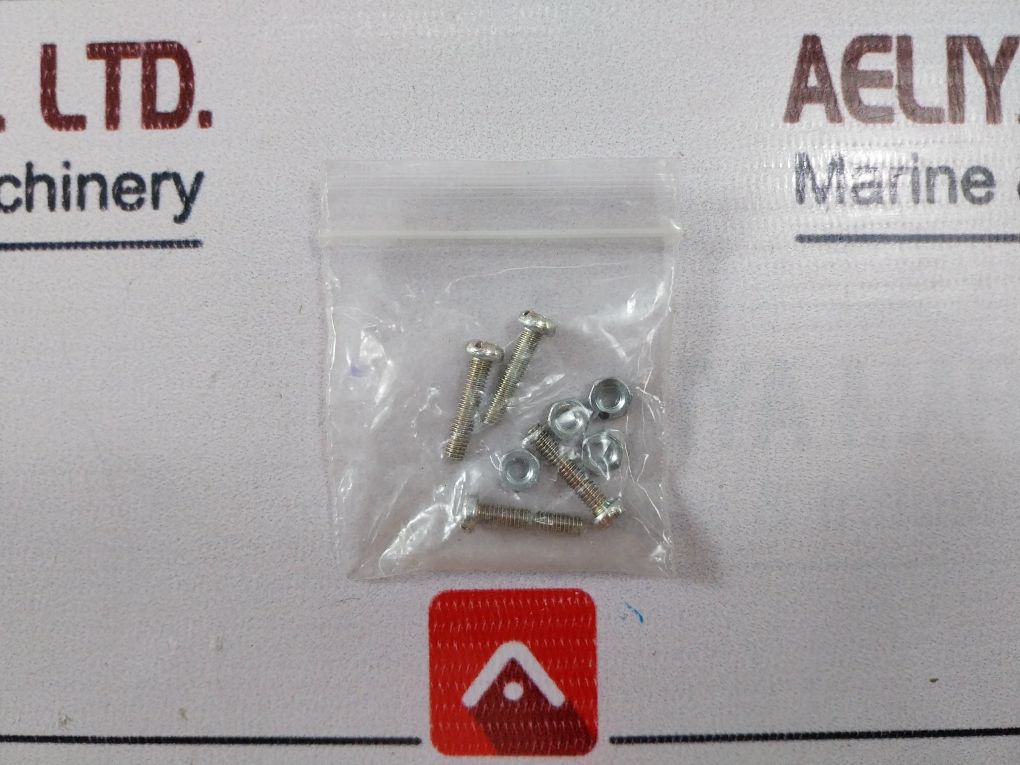 Kraus & Naimer 191-7549 32 Amp Interlocking Door Isolator 00060704