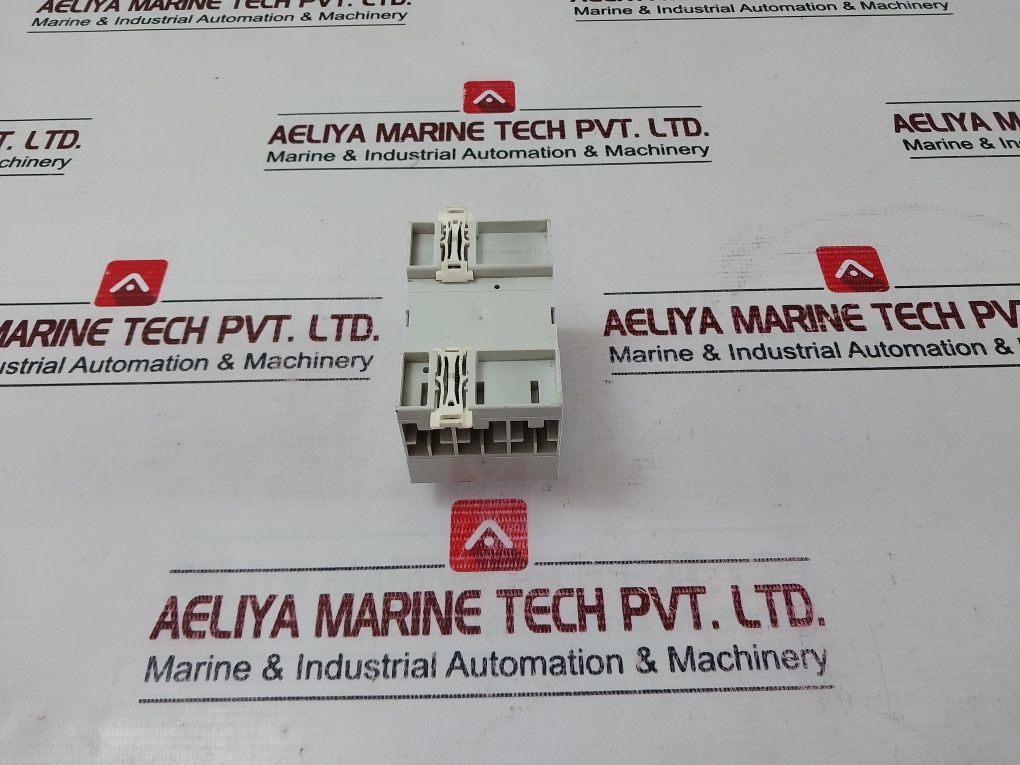 Legrand 037 52 Analogue Din Rail Time Switch 230V 50Hz