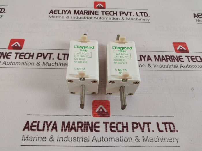 Legrand 17060 200A