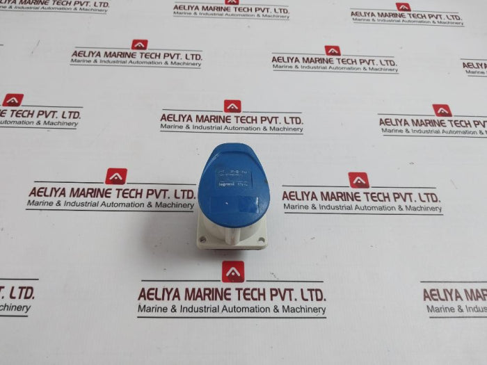 legrand-573-54-blue-power-socket-3-poles-16a-750v