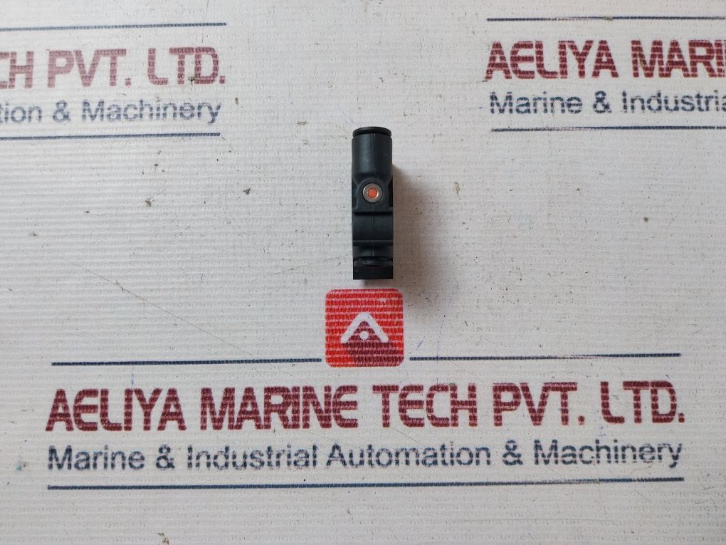Legris 3379 08 00 Connector For 2 Tubes In Line 8-5/16