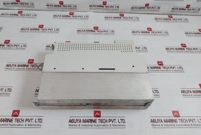 Lenze Evs9322-ep Servo Drive 24V Dc 400/480V 2.5A 2.1Kva 50/60Hz 480V