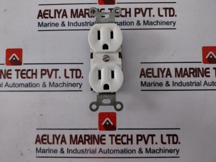 Leviton Duplex Receptacle 15A 125V