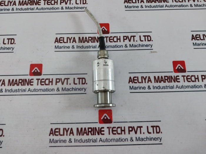 Leybold Di 2000  Vacuum Sensor 12-30 Vdc