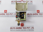 Linero Controls Hs-230 Pressure Control Switch 0.5-3 Mpa Ac 125V/250V 3.3 Mpa