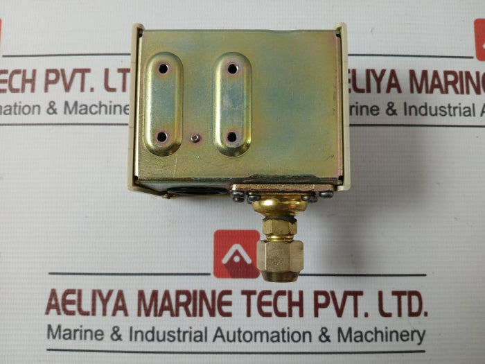 linero-controls-hs-230-pressure-control-switch-5-30-kgf-cm2-ac-125v-250v-ttt