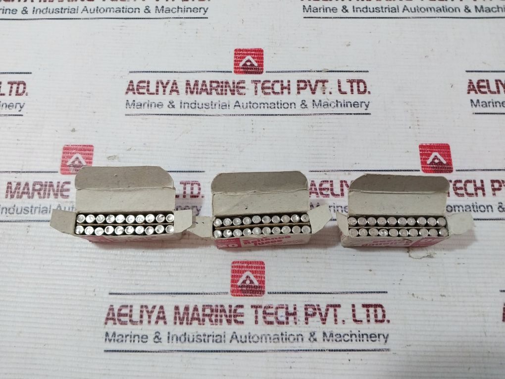 Lot Of 26X Reliance Electronics Rqb Fast Blow Fuses 250V