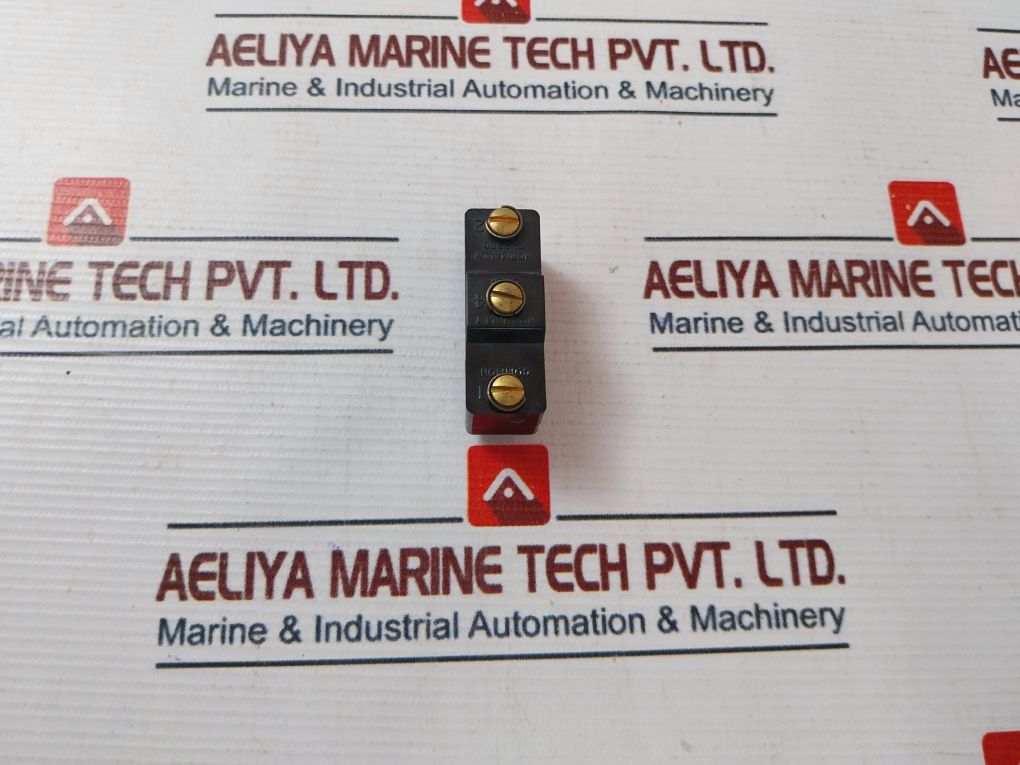 Lot Of 2X 333-445 Micro Switch 15A, 125-480Vac