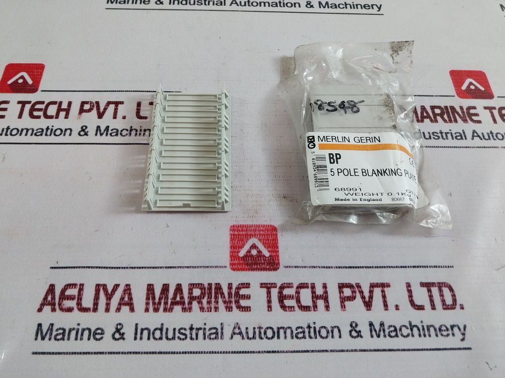 Lot Of 2X Merlin Gerin 68991 5 Pole Blanking Plate