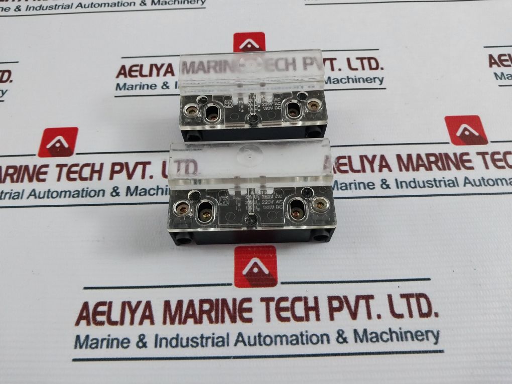 Lot Of 2X Schmersal Az05 Door Look Contact 250V Ac