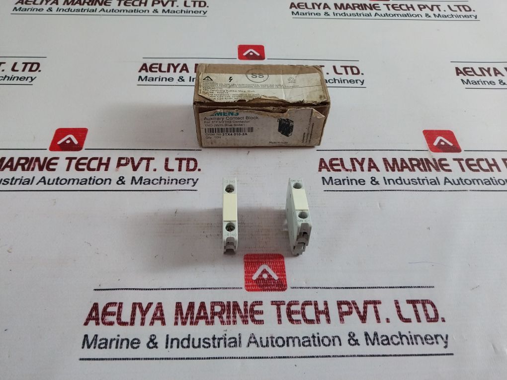 Lot Of 2X Siemens 3Tx4010-2A Auxiliary Contact Block 600V Ac Max