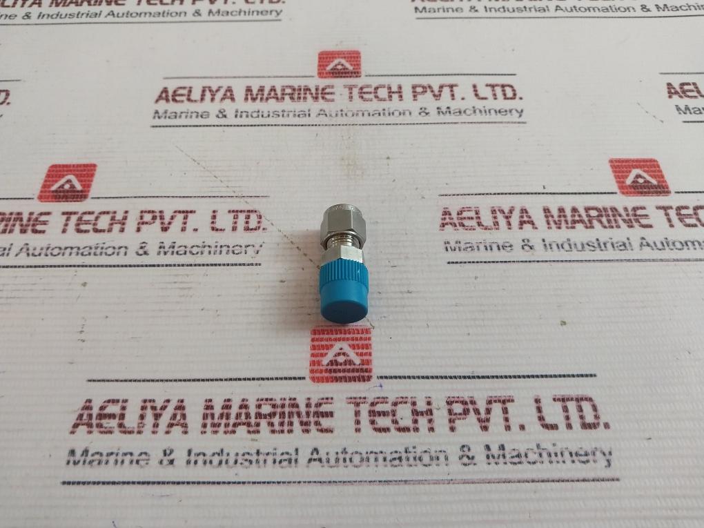 Lot Of 2X Swagelok 316 Tuv 278/03 Pipe Fitting A300186-6