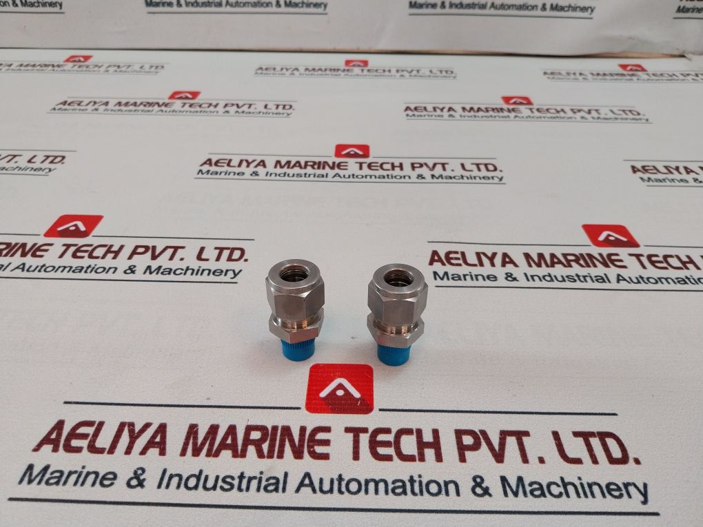 Lot Of 2X Swagelok Tuv A278/08 Tube Fitting