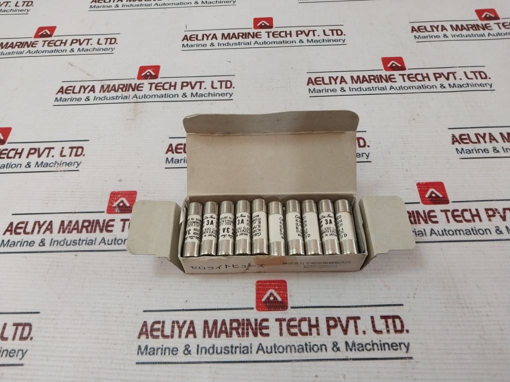 Lot Of 2X Utsunomiya Electric Uc0 Cello-lite Fuse Ac500V