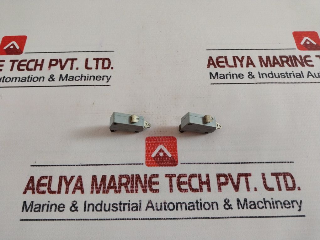 Lot Of 3X Honeywell V5B010Tb1D Micro Switch