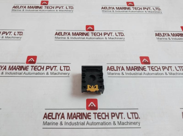 Lot Of 3X Omron Pf113A-e Socket Din Rail Surface Mounting 10A 250V 1918Cx