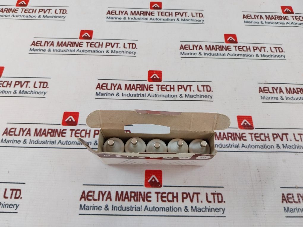 Lot Of 5X 4A 500V Fuse Links 500V Ac/Dc