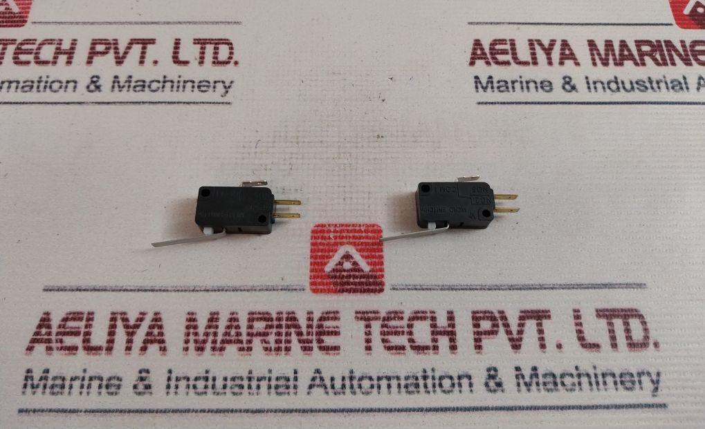 Lot Of 5X Micro Switch V7-1B17D8-122