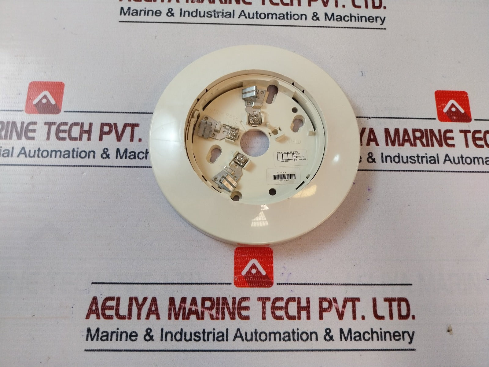 Notifier B710Lpa Low Profile Flanged Mounting Base