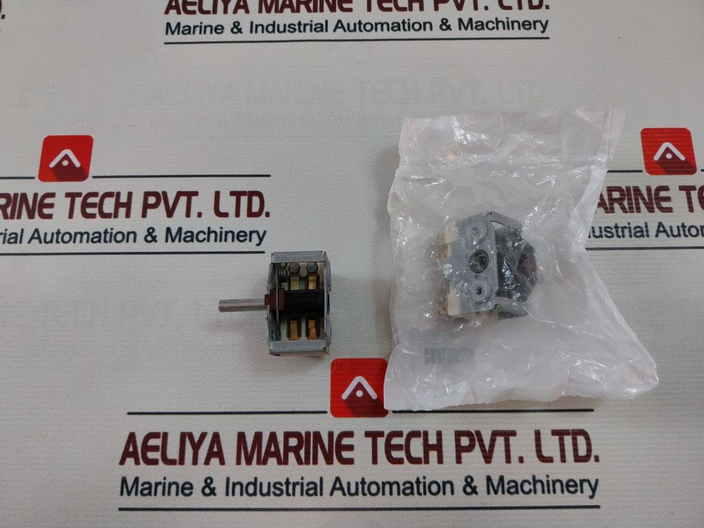 Lot Of 8X Ego 49.21015.705 Selector Switch 609426
