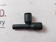 Lot of 9X Legris 3183 08 00 Plug In Run Tee With Plastic Tail Piece