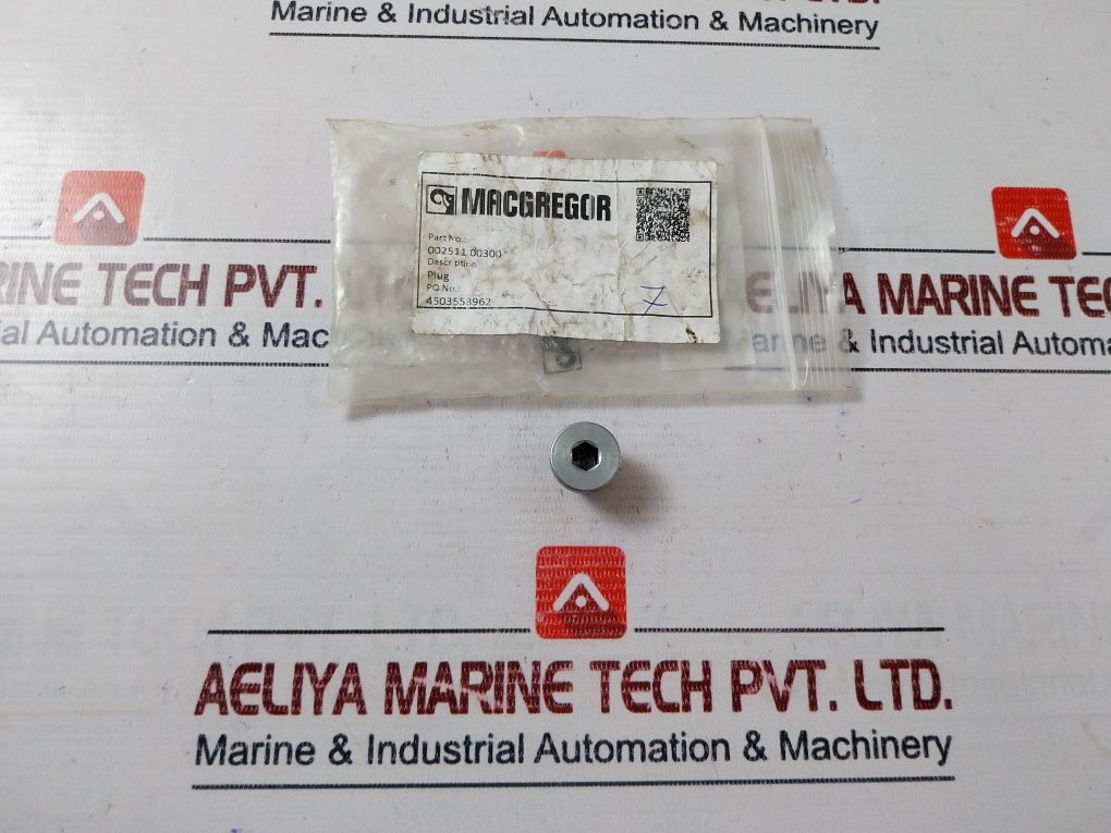 Lot Of 7X Macgregor 002511 00300 Plug