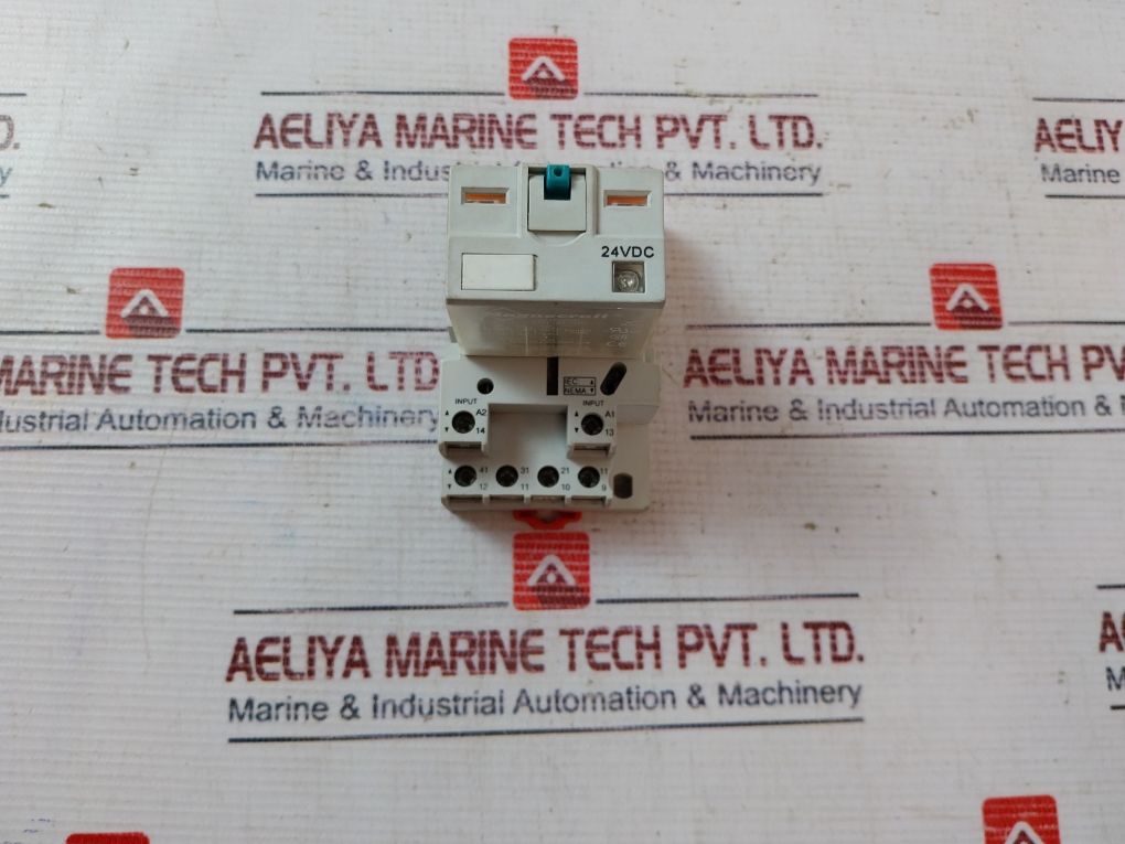 Magnecraft 70-784D14-1 Relay With Base 70-784D-1 20A 300V
