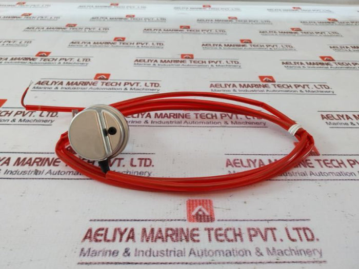 Mayekawa Kh14-s20 Pressure Transmitter 24V Dc Assembly With Mounting Bracket