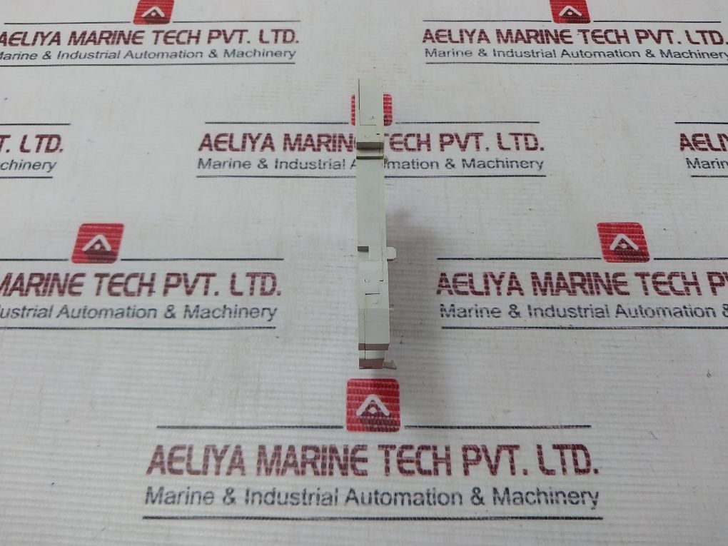 Merlin Gerin 26924 Auxiliary Contact 240V~6A